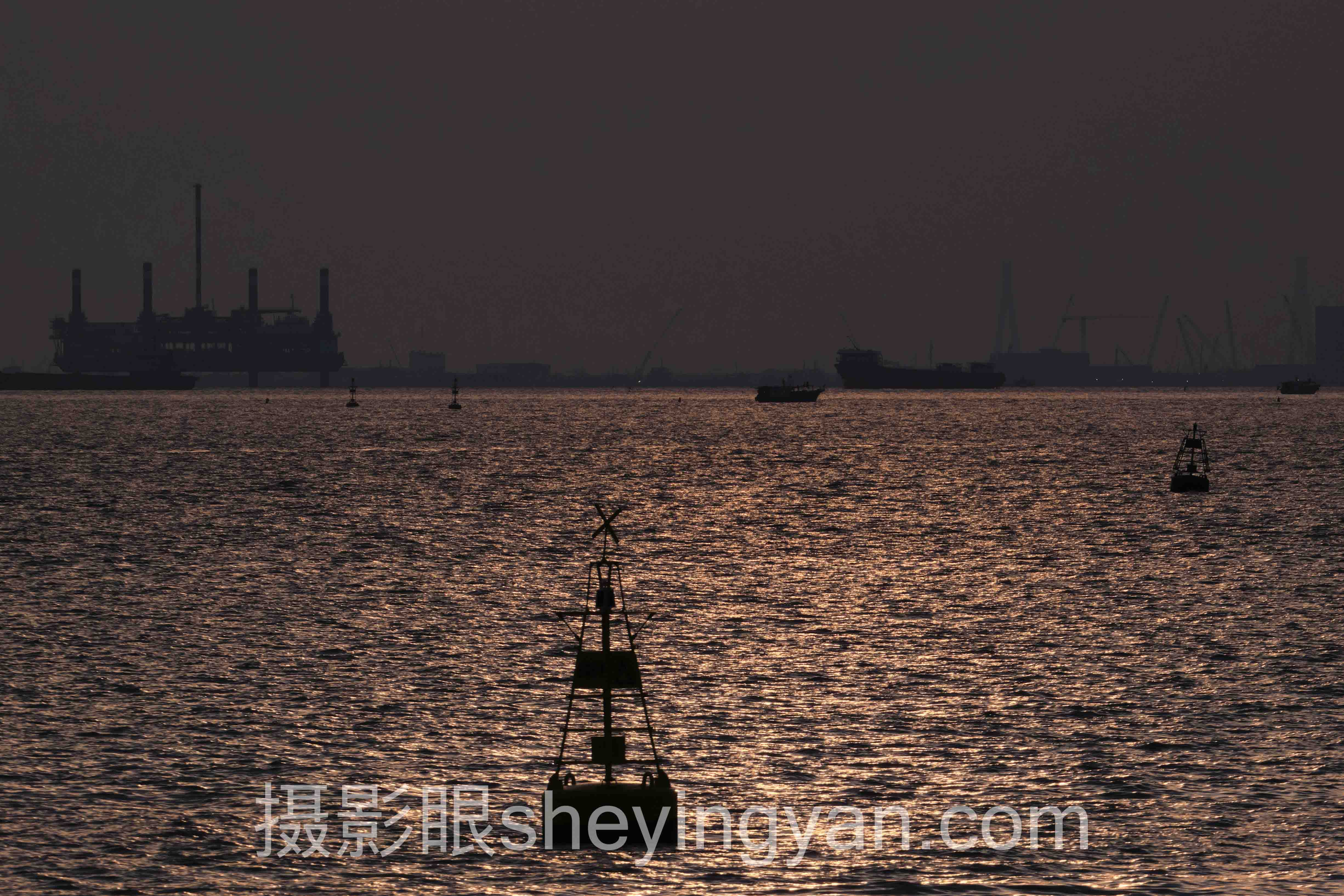 选照片点评平台不踩坑：摄影眼与Getty Images多维度对比指南