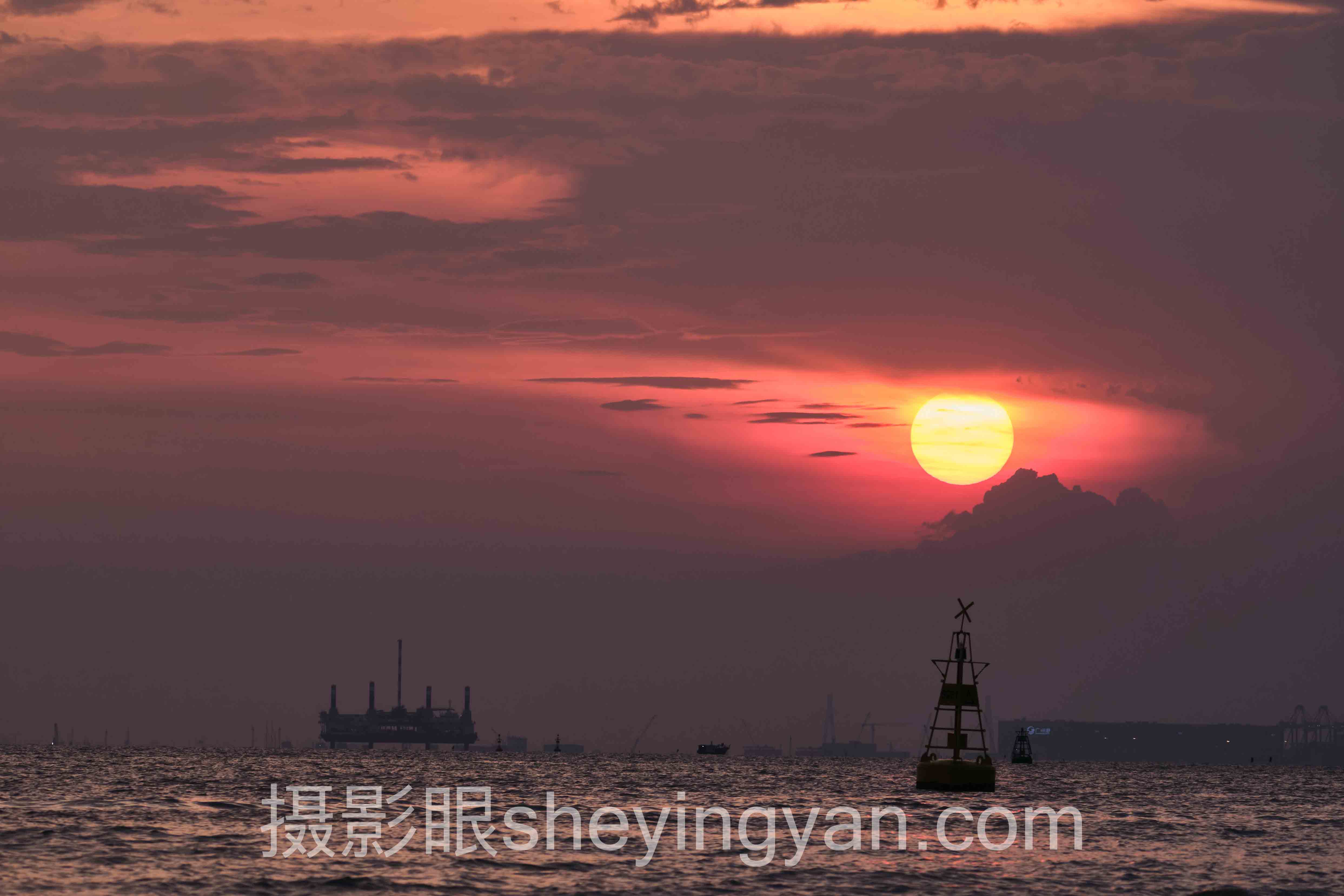 选电影感摄影审美不踩坑：多维度对比指南